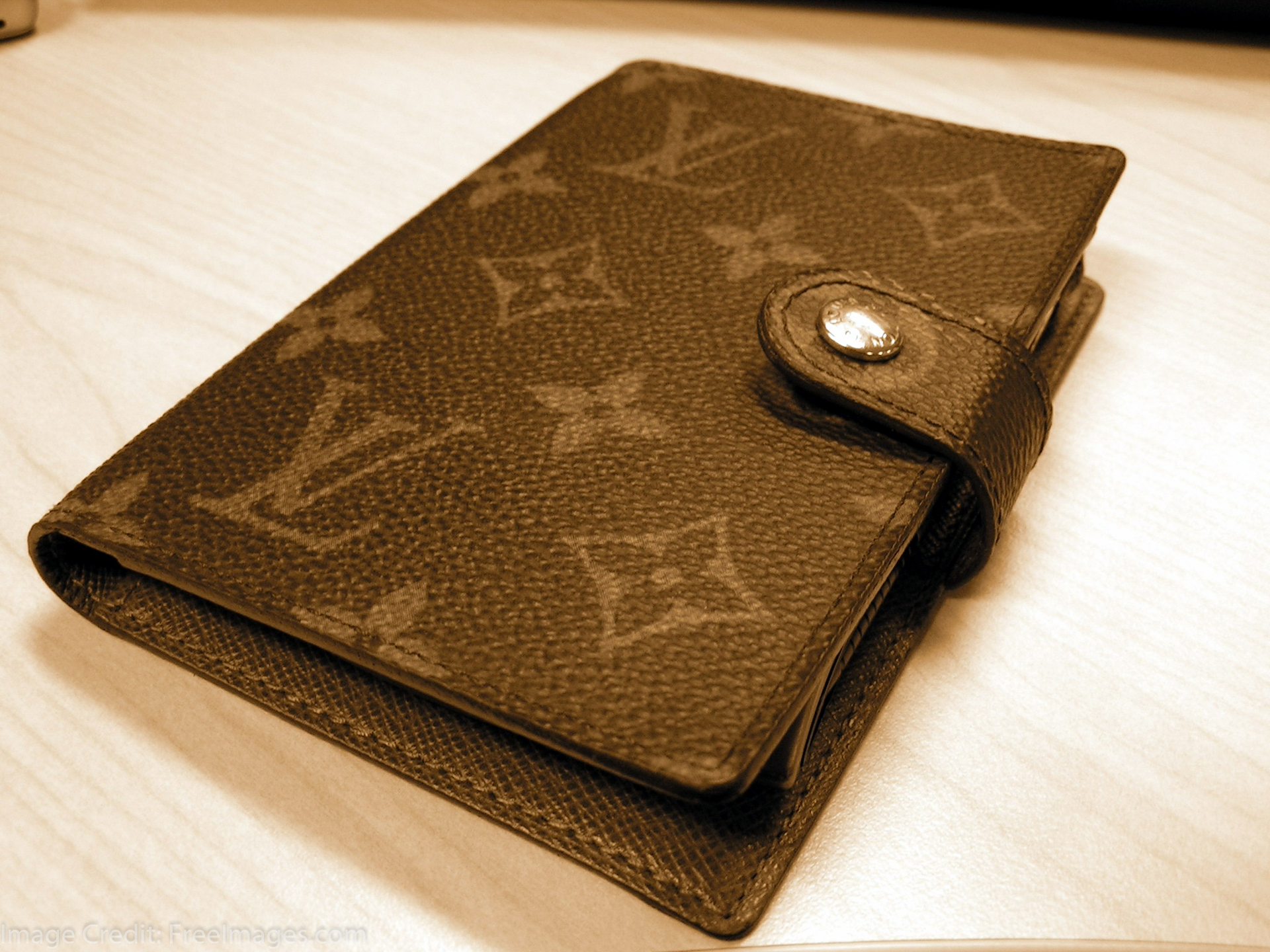 Is Louis Vuitton Part Of Lvmh | IQS Executive
